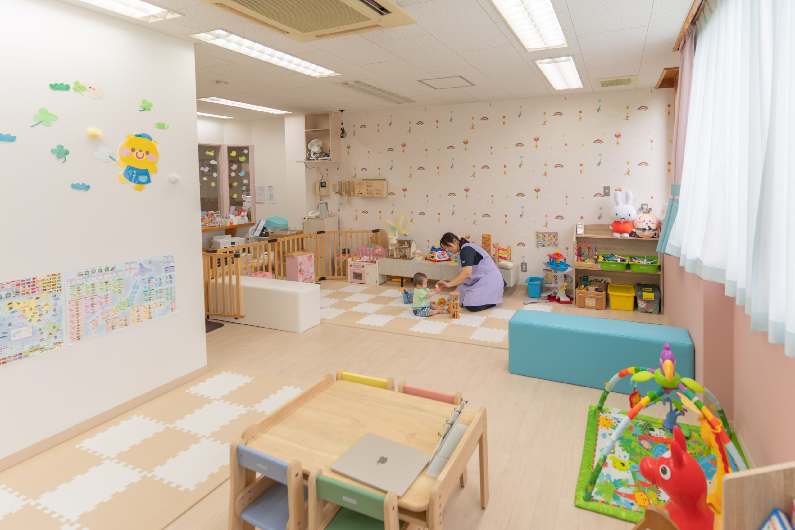 ハロウィン制作🎵託児ルームからお知らせ